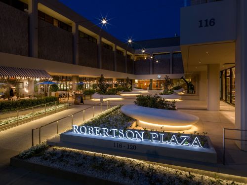Robertson Plaza
